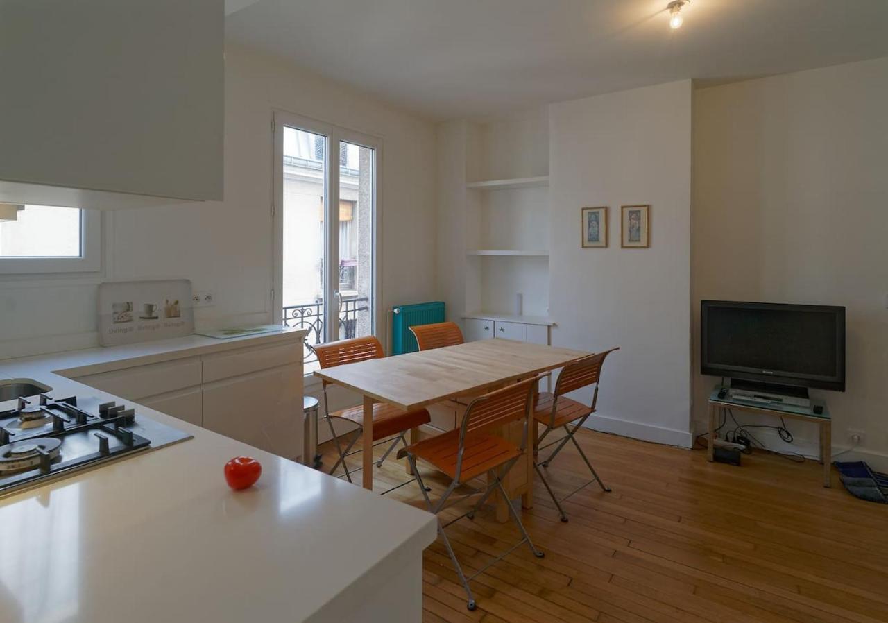 Quiet Apartment Near Montmartre Paris Bagian luar foto